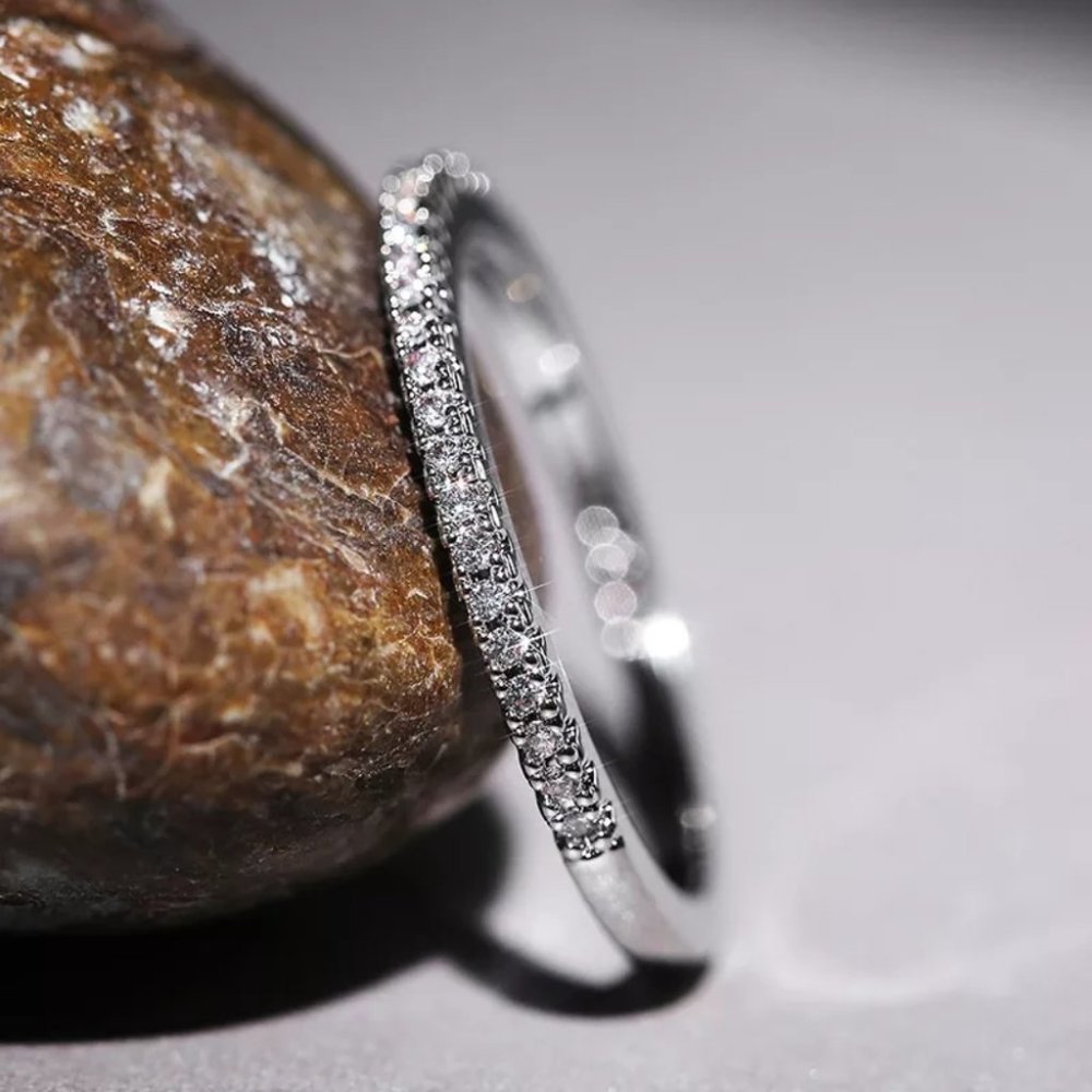 New 925 silver White Sapphire Ring sizes 6,7,8,9,10 - Picture 1 of 2